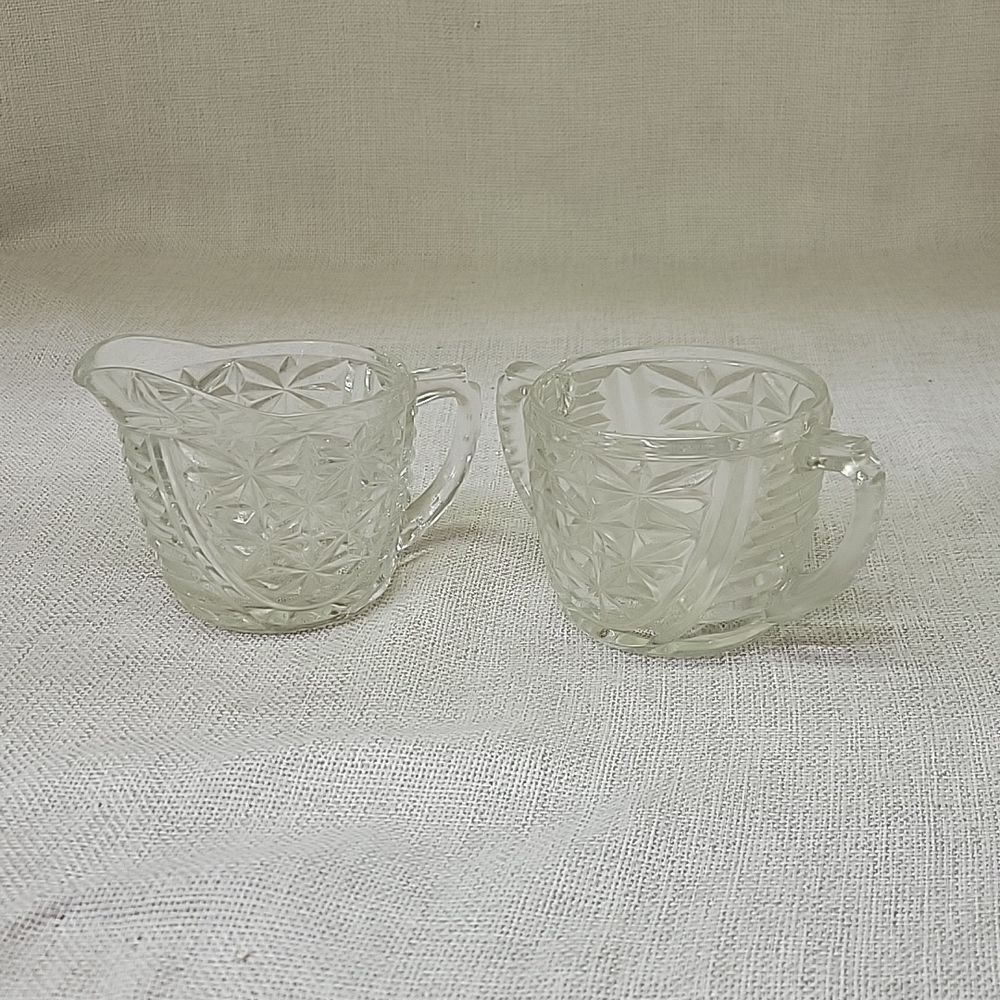 Anchor Hocking Creamer and Sugar Set Stars and Bars Thousand lines Pattern